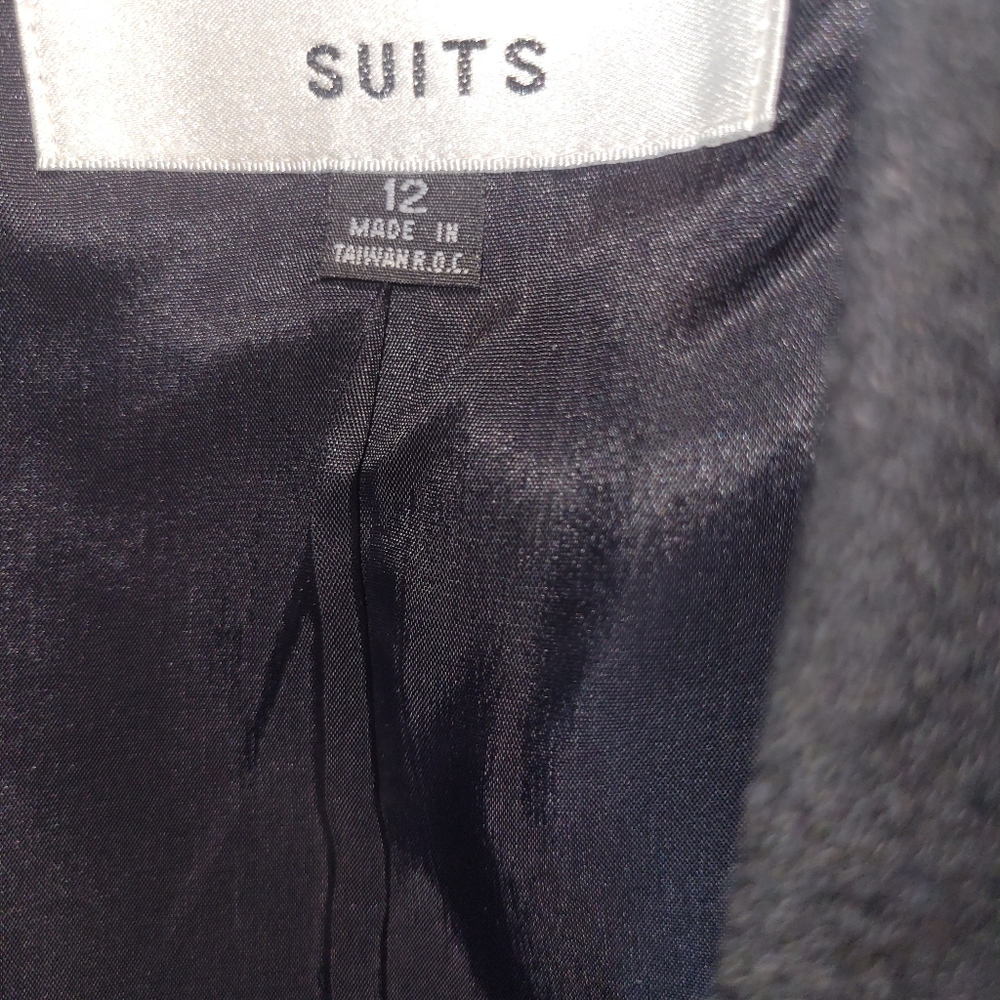 Albert Nipon 2 Piece Wool Suit - image 5